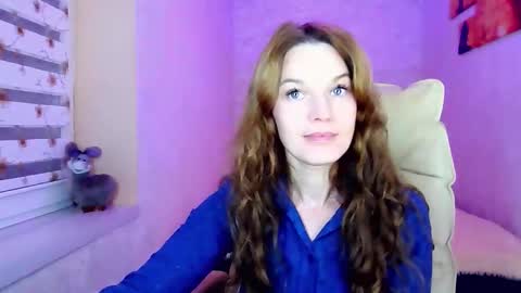 Snapshot of itslunaday chatting on October 2, 2025, 6:37 pm itslunaday online show from October 2, 2025, 6:37 pm