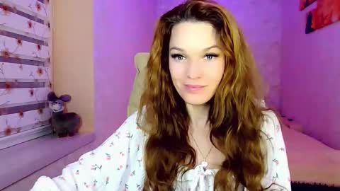 Snapshot of itslunaday chatting on October 9, 2025, 5:22 pm itslunaday online show from October 9, 2025, 5:22 pm