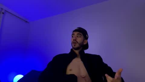 itsmartin_ online show from March 4, 2026, 3:01 am