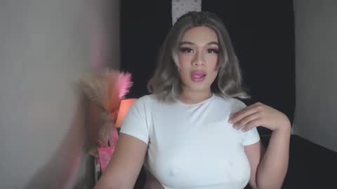 Snapshot of itsme_jazzy chatting on November 11, 2025, 6:41 pm JAZ online show from November 11, 2025, 6:41 pm