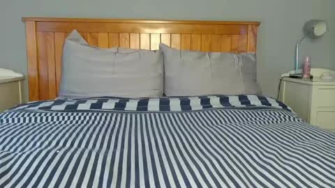 Snapshot of itsmejade_x chatting on October 23, 2025, 10:47 am Jade online show from October 23, 2025, 10:47 am