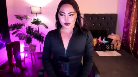 Siana online show from April 29, 2026, 6:03 pm