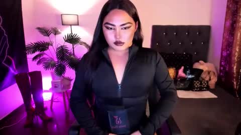 Siana online show from May 6, 2026, 9:25 am
