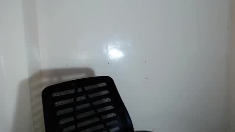 itsurgil_kloeh online show from March 17, 2026, 2:27 am