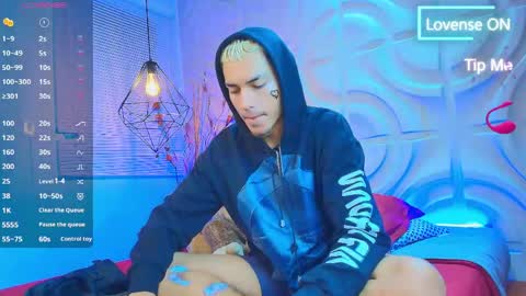 itszairen online show from April 16, 2026, 4:13 am