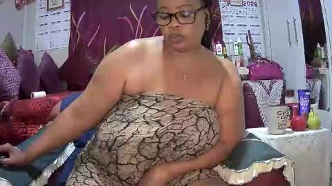 itumeleng74 online show from April 10, 2026, 4:44 pm