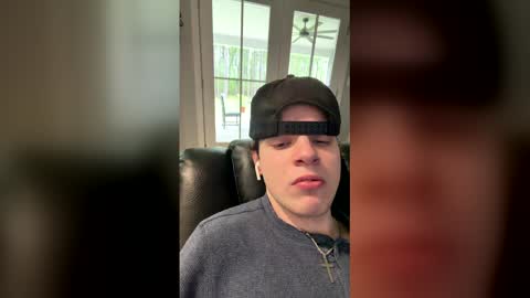 Snapshot of itzzk3nt chatting on April 5, 2026, 5:21 pm itzzk3nt online show from April 5, 2026, 5:21 pm