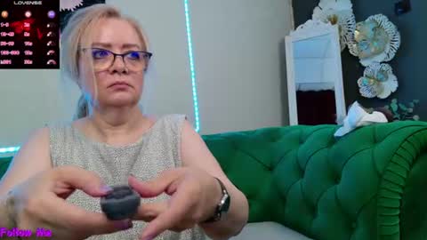 Snapshot of ivanacharm chatting on July 2, 2026, 3:23 am ivanacharm online show from July 2, 2026, 3:23 am