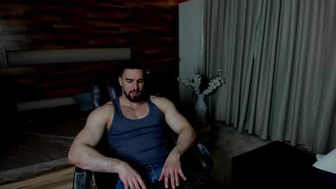 IvanHydee online show from April 15, 2026, 4:41 am