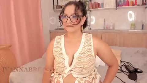 Ivannabreast online show from June 25, 2026, 12:54 am