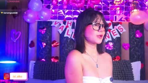 Snapshot of ivi_aiko chatting on February 12, 2026, 12:27 am Ivi online show from February 12, 2026, 12:27 am