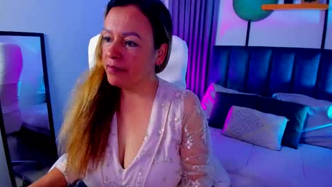 Snapshot of ivonne_4 chatting on February 11, 2026, 12:54 pm Ivonne online show from February 11, 2026, 12:54 pm