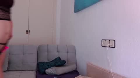 Snapshot of ivonne_hilton chatting on January 28, 2025, 12:32 pm Ivonne online show from January 28, 2025, 12:32 pm