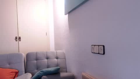 Snapshot of ivonne_hilton chatting on February 21, 2025, 8:51 am Ivonne online show from February 21, 2025, 8:51 am