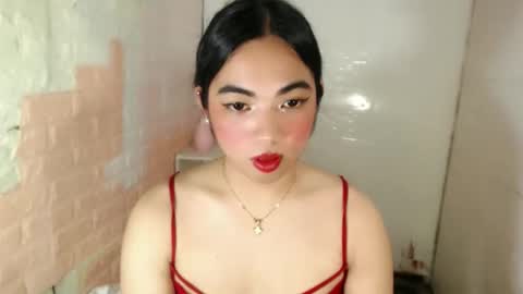 ivory_delight online show from April 9, 2026, 12:21 pm