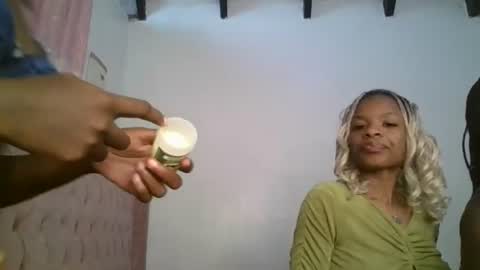 ivory_mae online show from June 25, 2026, 10:53 am