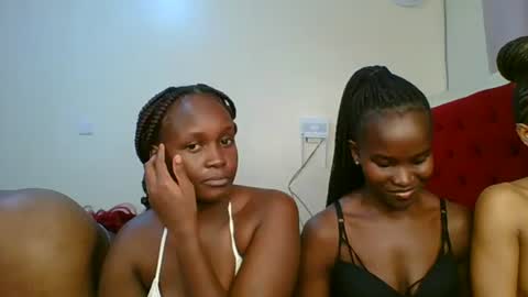 ivory_mae online show from July 12, 2026, 4:25 am