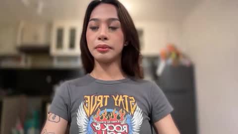 kirstenelsie online show from November 21, 2025, 1:04 am