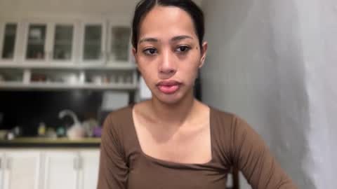 kirstenelsie online show from January 19, 2026, 12:36 am