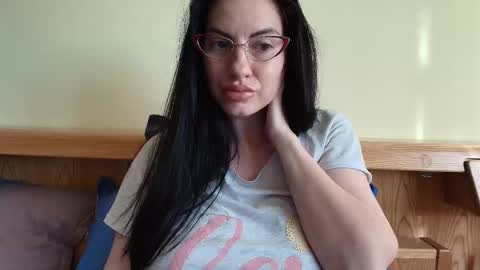 Snapshot of ivoryorchid chatting on September 20, 2025, 2:51 pm Ivory online show from September 20, 2025, 2:51 pm