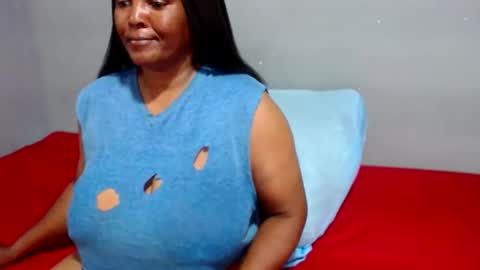 Snapshot of ivorytits48 chatting on January 22, 2025, 7:03 am IVORYTITS48 online show from January 22, 2025, 7:03 am