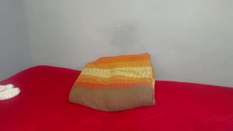 Snapshot of ivorytits48 chatting on March 4, 2025, 9:40 am IVORYTITS48 online show from March 4, 2025, 9:40 am