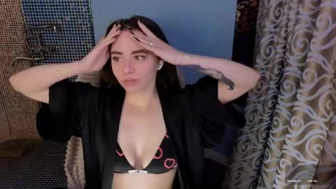 ivorywood_ online show from May 13, 2026, 7:22 pm