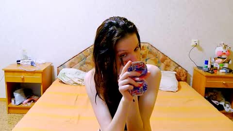 Ivy and Lester online show from February 9, 2025, 5:22 pm