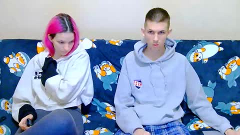 Ivy and Lester online show from October 10, 2025, 6:29 pm