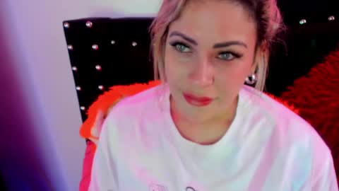 Snapshot of ivy__taylorr chatting on February 10, 2025, 12:08 pm Diana Rojas online show from February 10, 2025, 12:08 pm