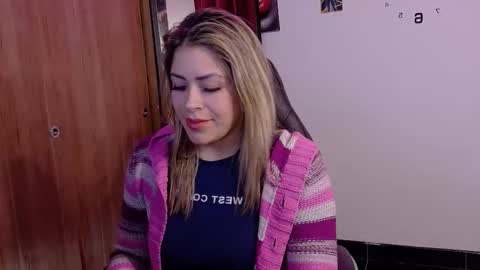 Snapshot of ivy__taylorr chatting on October 8, 2025, 6:11 am Diana Rojas online show from October 8, 2025, 6:11 am