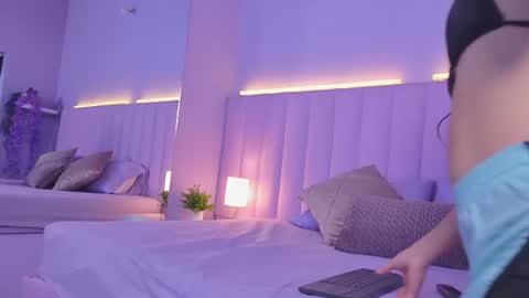Ivy online show from July 23, 2026, 7:12 pm