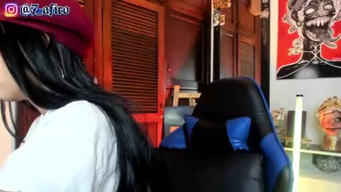 Snapshot of ivy_byte chatting on July 22, 2026, 11:18 pm - online show from July 22, 2026, 11:18 pm