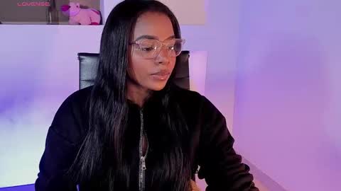 Snapshot of ivybliss8 chatting on February 3, 2025, 12:03 pm i v y b l i s s online show from February 3, 2025, 12:03 pm