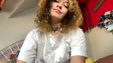 Snapshot of ivydevilll chatting on July 9, 2026, 3:27 pm IVY DEVILL online show from July 9, 2026, 3:27 pm