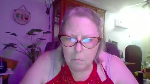 Snapshot of ivyjane3522 chatting on April 17, 2026, 1:19 am ivyjane3522 online show from April 17, 2026, 1:19 am