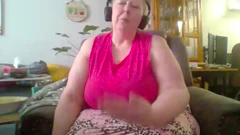 Snapshot of ivyjane3522 chatting on April 29, 2026, 5:17 pm ivyjane3522 online show from April 29, 2026, 5:17 pm