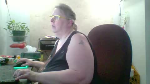 Snapshot of ivyjane3522 chatting on May 13, 2026, 2:36 pm ivyjane3522 online show from May 13, 2026, 2:36 pm