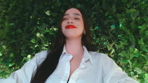 Miss Ivy online show from April 11, 2026, 9:19 pm