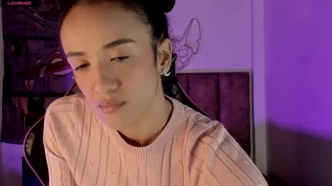 Camila online show from January 13, 2026, 4:51 am