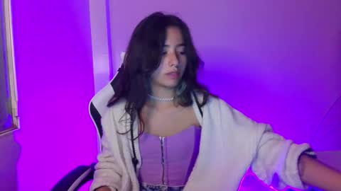 Snapshot of ivystone_ chatting on February 3, 2026, 2:53 am Ivy online show from February 3, 2026, 2:53 am