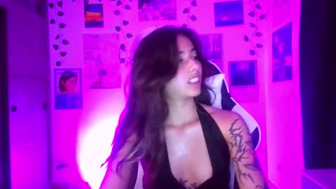 Ivy  online show from March 26, 2026, 11:43 pm