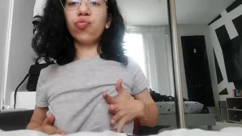 Ivy online show from May 3, 2026, 2:12 pm