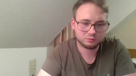 iwantfucknow online show from March 29, 2026, 7:25 pm