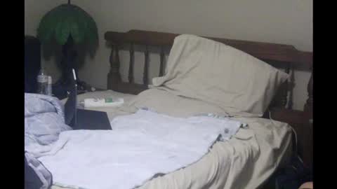 iwhitesmurf online show from November 14, 2025, 5:06 am