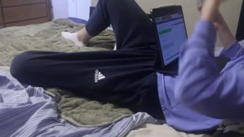 iwhitesmurf online show from November 18, 2025, 4:06 am