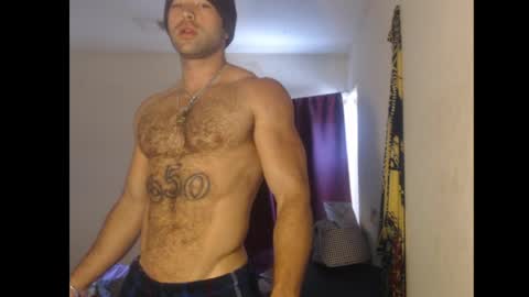 Snapshot of izak144 chatting on May 20, 2026, 7:09 pm izak144 online show from May 20, 2026, 7:09 pm