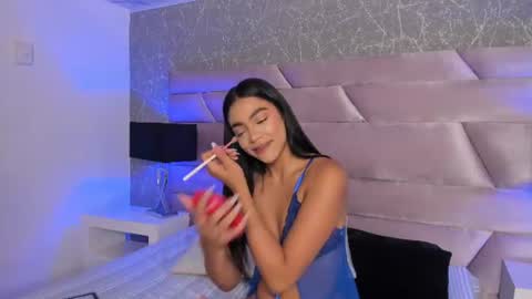 Izan Thorne online show from July 7, 2026, 12:42 pm