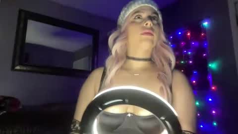 Snapshot of izcah_g chatting on January 30, 2025, 9:15 am Izcah online show from January 30, 2025, 9:15 am