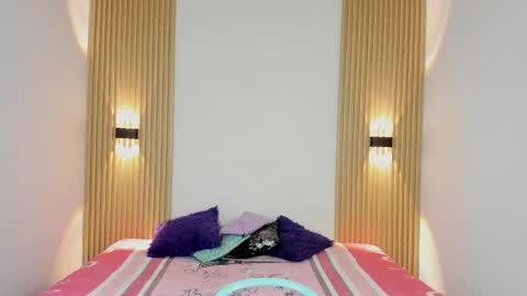 izelevans online show from February 3, 2026, 11:48 am